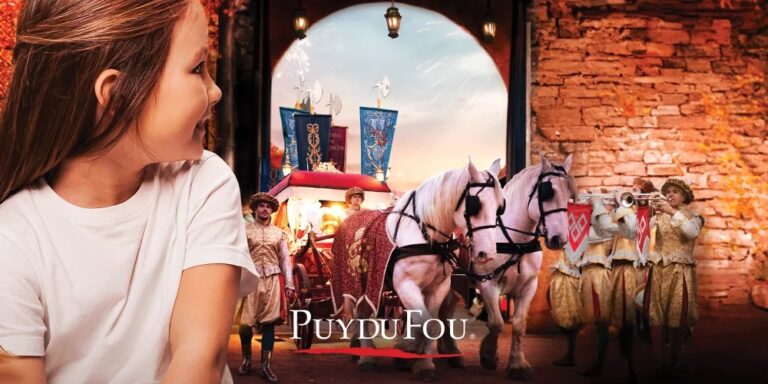 1 séjour pour 4 personnes et 8 gagnants d’un billet journée pour 2 personnes au Puy du Fou !